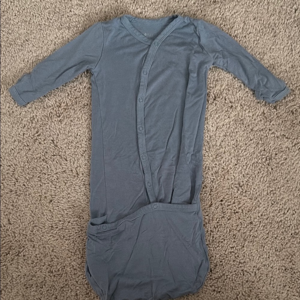 Kyte BABY Slate Blue Long Sleeve Convertible Gown